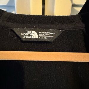 The north face hoodie zip up